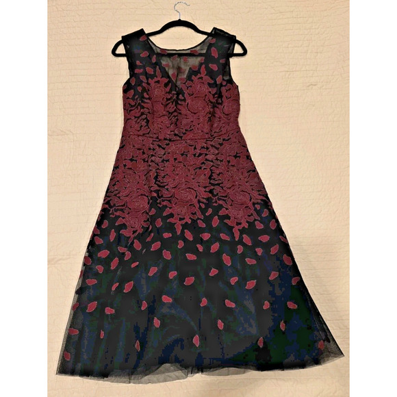 BCBG Max Azria Dress 8 Red Black Floral Embroidered Tulle Mesh Gown Formal NWT - Picture 5 of 13